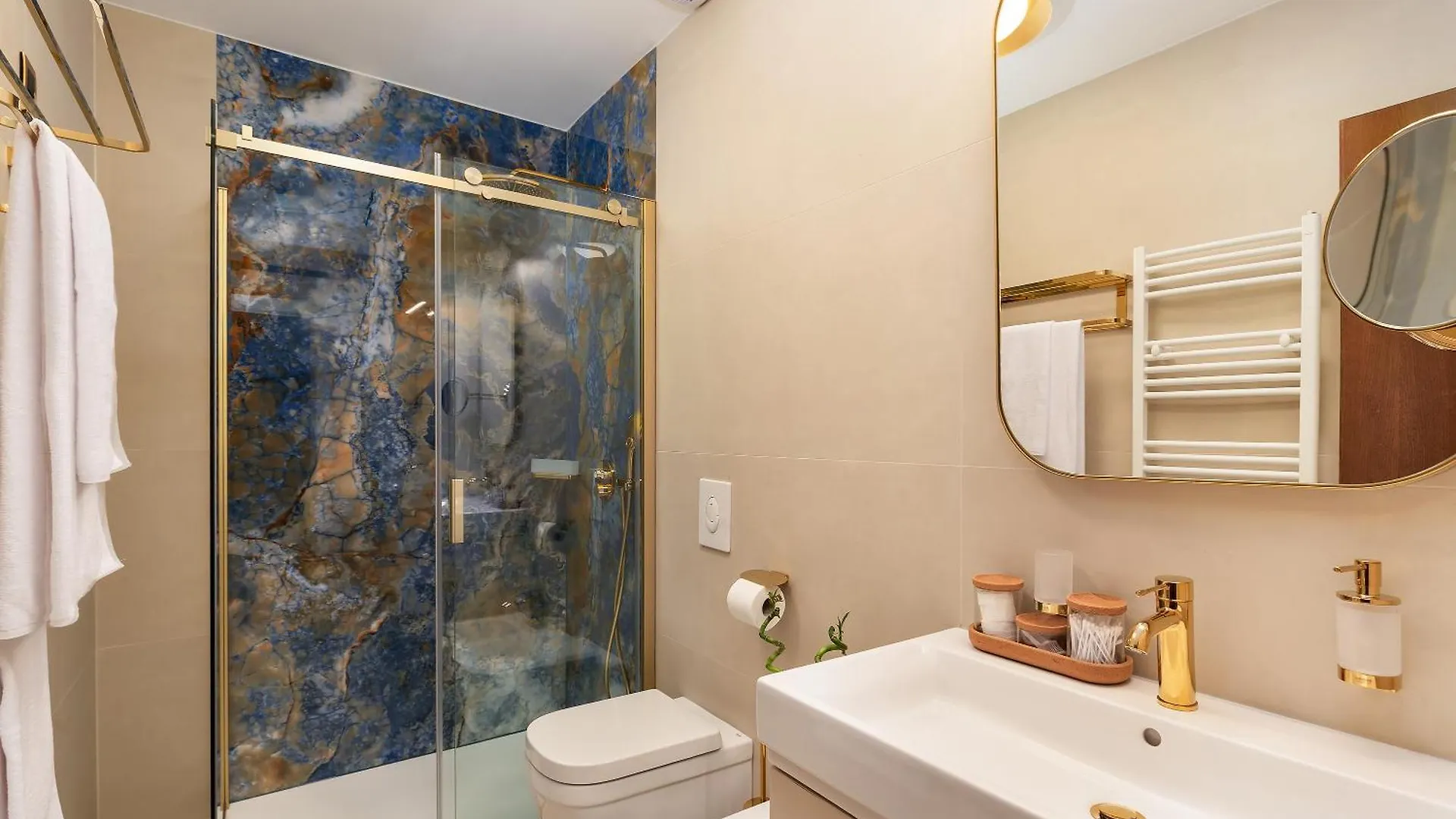 H - Suites Πόρετς Κροατία