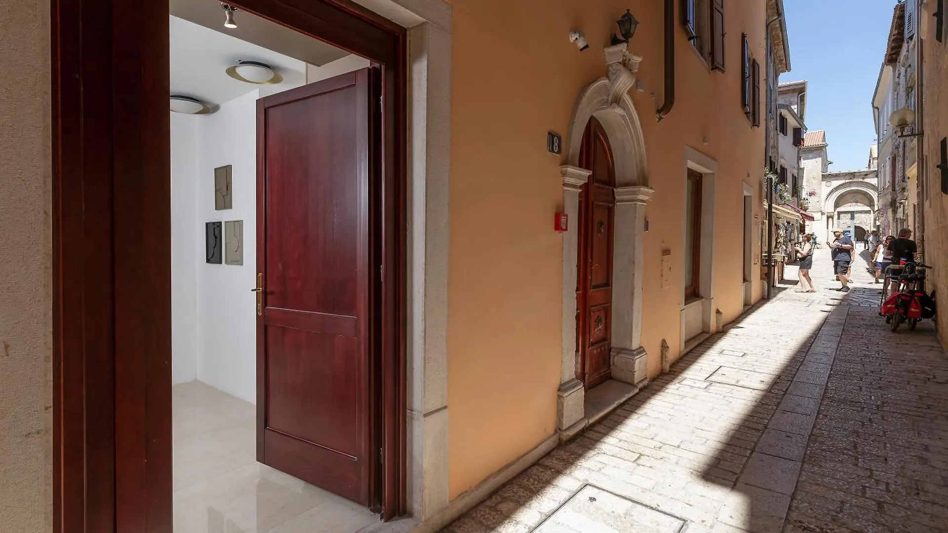 H - Suites Πόρετς Κροατία